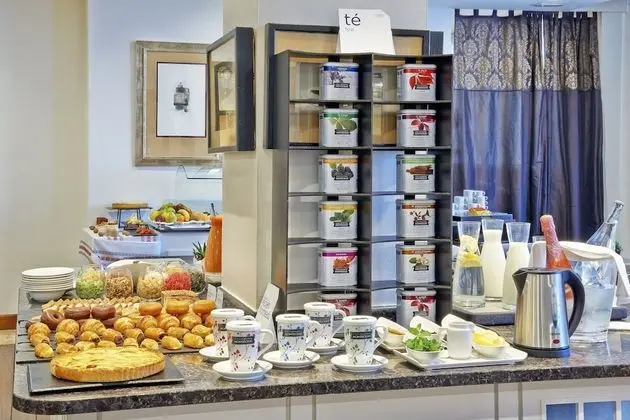 Family Dört Kişilik Oda