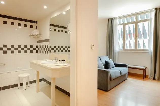 Family Dört Kişilik Oda