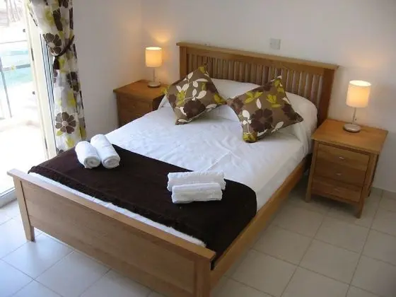 Villa, 2 Yatak Odası, Havuz Kenarı