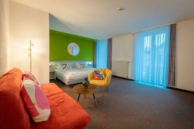 Comfort Tek Büyük veya İki Ayrı Yataklı Oda