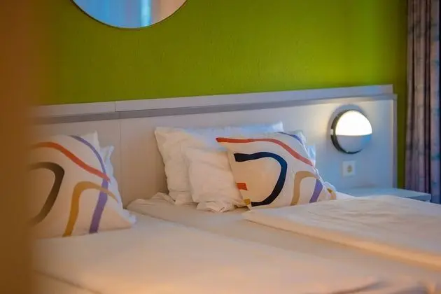 Comfort Tek Büyük veya İki Ayrı Yataklı Oda