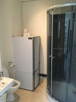 Big Studio Apartment with Private Bathroom & Kitchen