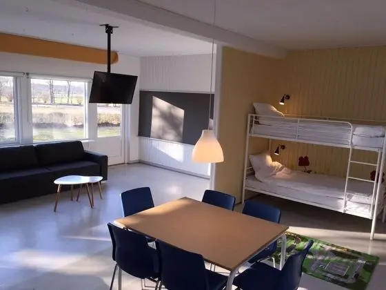 Big Studio Apartment with Private Bathroom & Kitchenette