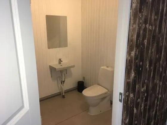Big Studio Apartment with Private Bathroom & Kitchenette