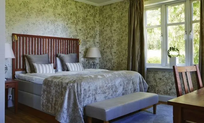 Junior Süit, Küvet