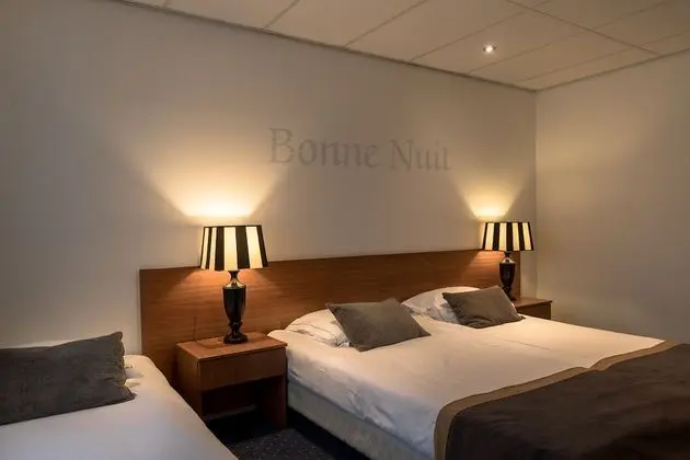 Tek Büyük Yataklı Oda, Küvet