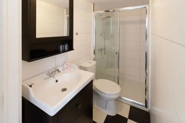 Comfort Tek Büyük Yataklı Oda