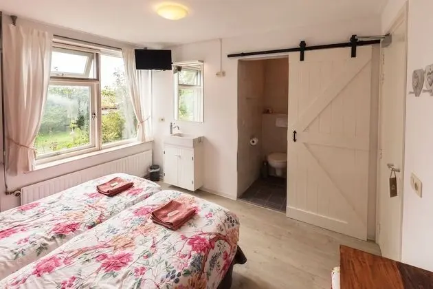 Economy Tek Büyük Yataklı Oda, Bahçe Manzaralı