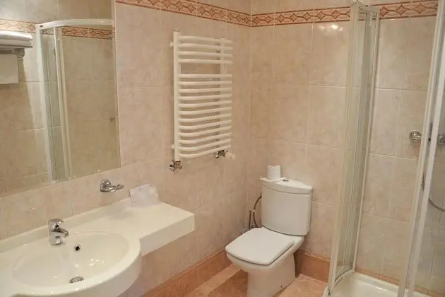 Standard Tek Büyük Yataklı Oda