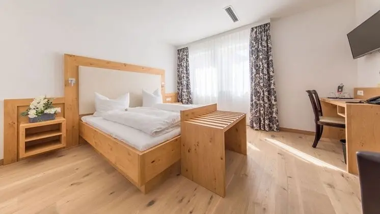 Tek Büyük Yataklı Oda