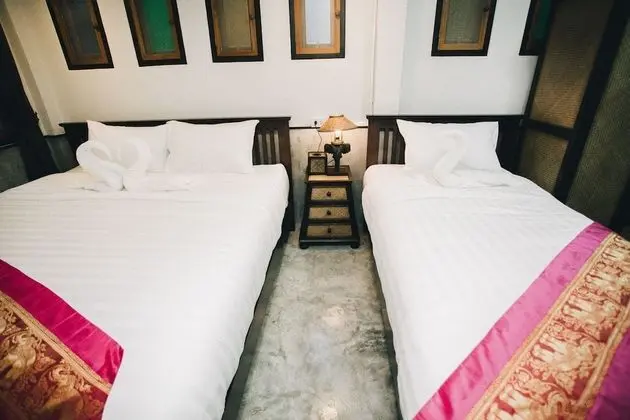 Triple Bed Room