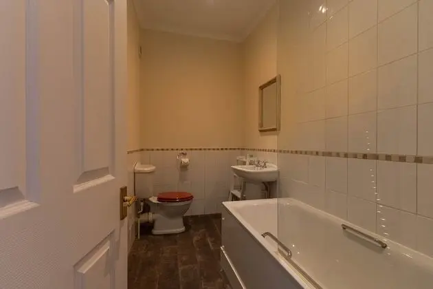 Superior Tek Büyük veya İki Ayrı Yataklı Oda, Banyolu/Duşlu