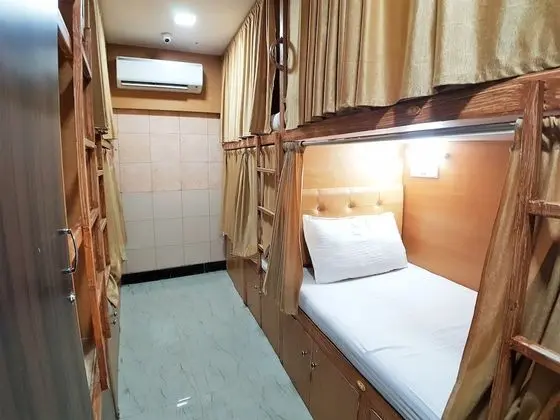 Basic Ortak Ranzalı Oda, Sadece erkekler için
