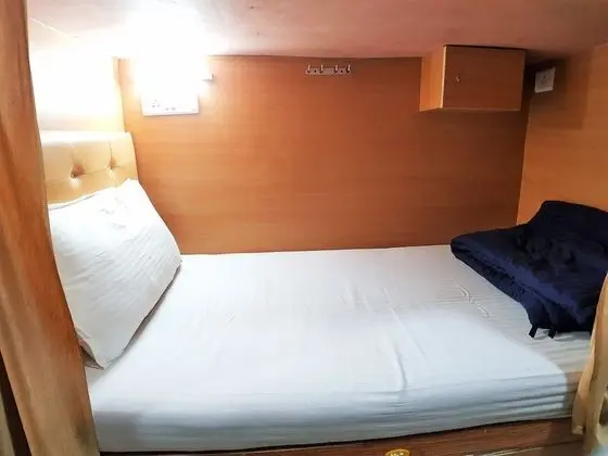 Basic Ortak Ranzalı Oda, Sadece erkekler için