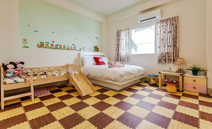 Family Oda (1 Double Bed + 1 Child Bed)