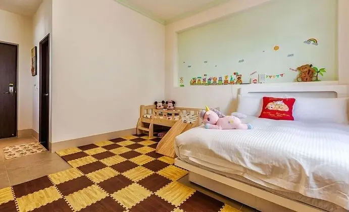 Family Oda (1 Double Bed + 1 Child Bed)
