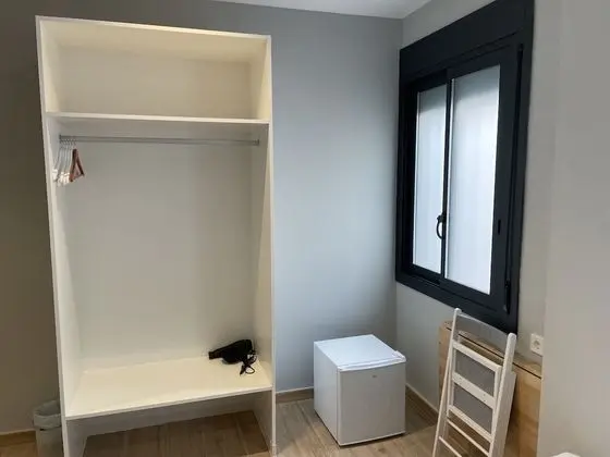 Basic Üç Kişilik Oda