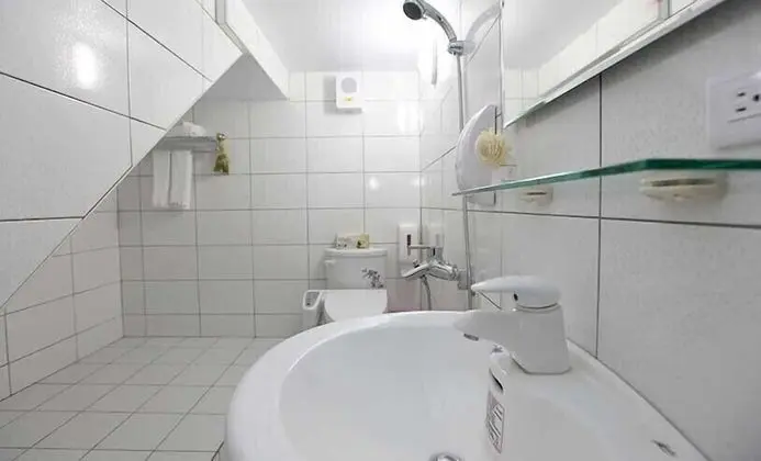 Ortak Ranzalı Oda, Karma Ranzalı Oda