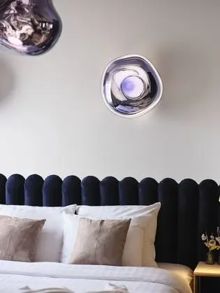 Luxury Oda