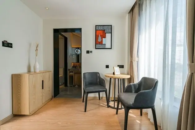 Deluxe Tek Büyük Yataklı Oda, Bahçe Manzaralı