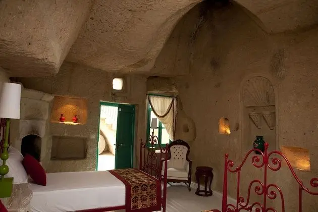 Standard Tek Büyük Yataklı Oda