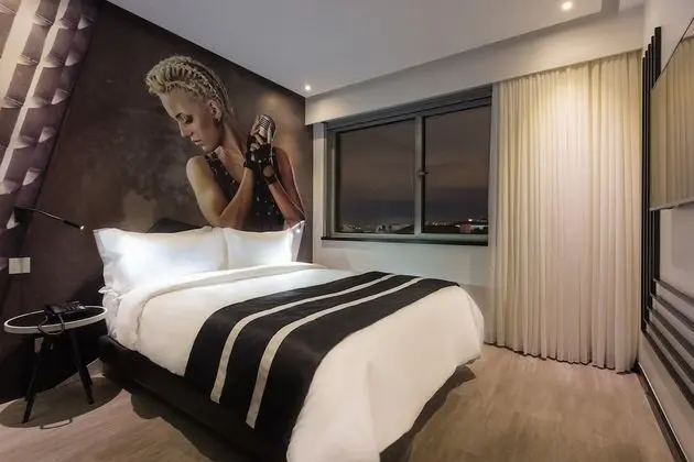 Comfort Tek Büyük veya İki Ayrı Yataklı Oda