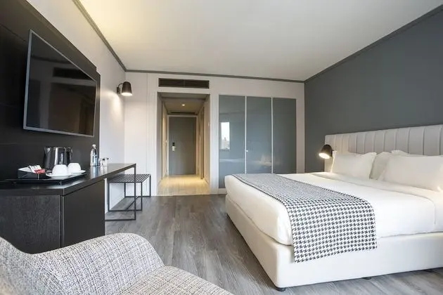 Comfort Tek Büyük Yataklı Oda