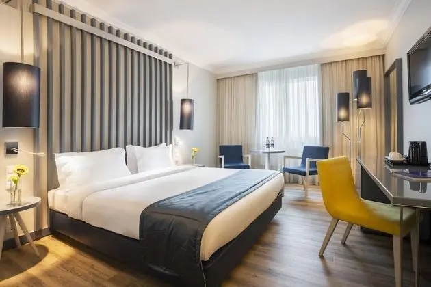 Comfort Tek Büyük Yataklı Oda
