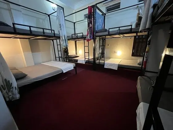 Ortak Ranzalı Oda, 2 Tek Kişilik Yatak