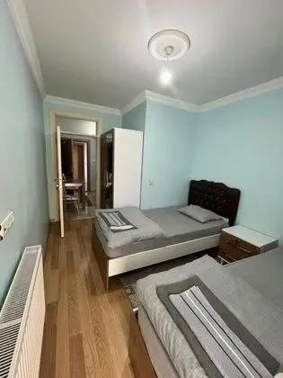 1+1 Oda, Kara Manzaralı, Balkonlu