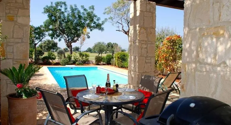 Villa, 2 Yatak Odası, Kişiye Özel Havuzlu