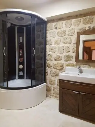 Jakuzili Balayı Odası,Jakuzili