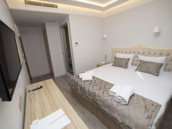 Standard Tek Büyük veya İki Ayrı Yataklı Oda