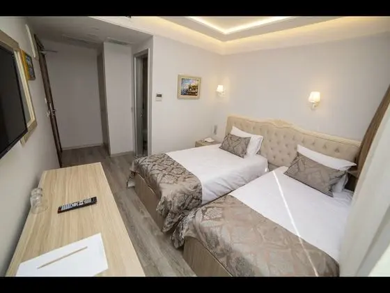 Standard Tek Büyük veya İki Ayrı Yataklı Oda