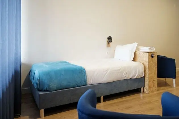 Ortak Ranzalı Oda, Karma Ranzalı Oda