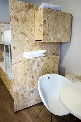 Ortak Ranzalı Oda, Karma Ranzalı Oda