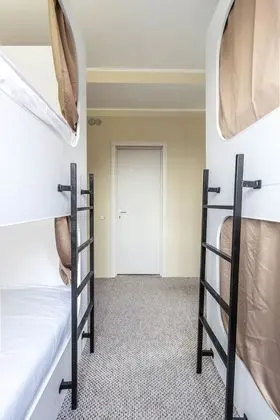 Ortak Ranzalı Oda, Karma Ranzalı Oda (1 Bed in 4 Person Dorm)