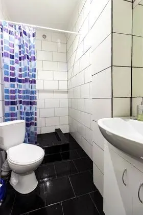 Ortak Ranzalı Oda, Karma Ranzalı Oda (1 Bed in 4 Person Dorm)