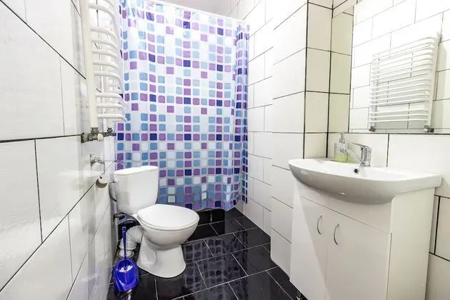 Ortak Ranzalı Oda, Karma Ranzalı Oda (1 Bed in 4 Person Dorm)