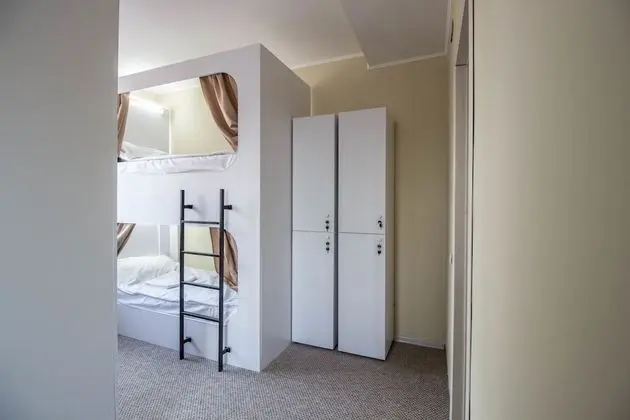 Ortak Ranzalı Oda, Karma Ranzalı Oda (1 Bed in 6 Person Dorm,)