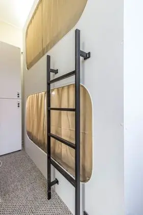 Ortak Ranzalı Oda, Karma Ranzalı Oda (1 Bed in 8 Person Dorm)