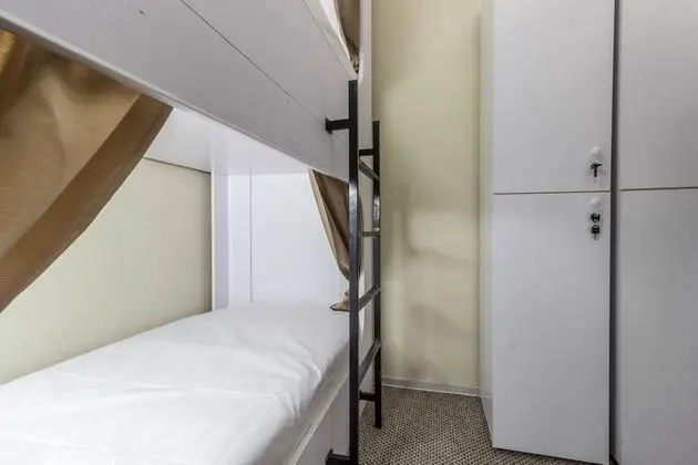 Ortak Ranzalı Oda, Karma Ranzalı Oda (1 Bed in 8 Person Dorm)