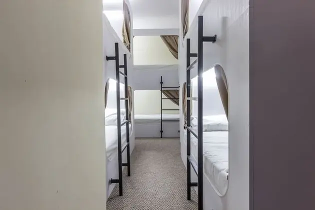 Ortak Ranzalı Oda, Karma Ranzalı Oda (1 Bed in 8 Person Dorm)