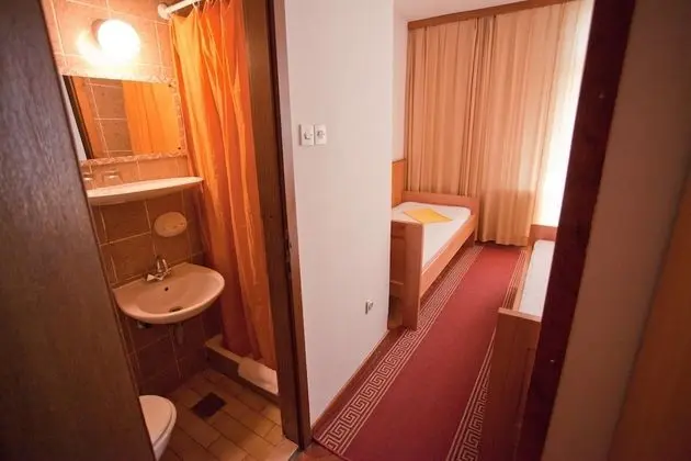 Tek Kişilik Oda, 1 Tek Kişilik Yatak, Sigara İçilmez, Özel Banyo