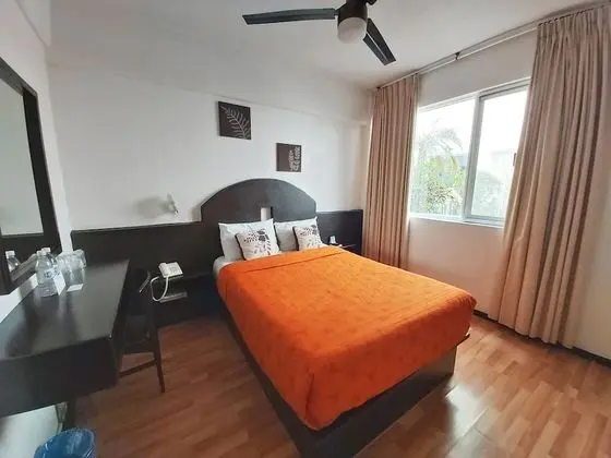 Tek Büyük Yataklı Oda