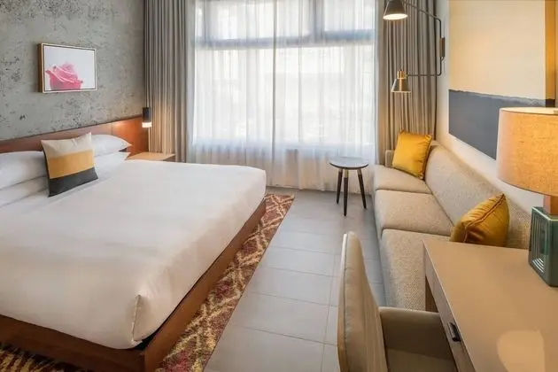 Premium Oda, 1 En Büyük (King) Boy Yatak, Sigara İçilmez (Mobility/Hearing Accessible, Tub)