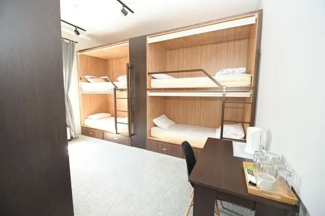 Ortak Ranzalı Oda, Sadece kadınlar için (6 guests)