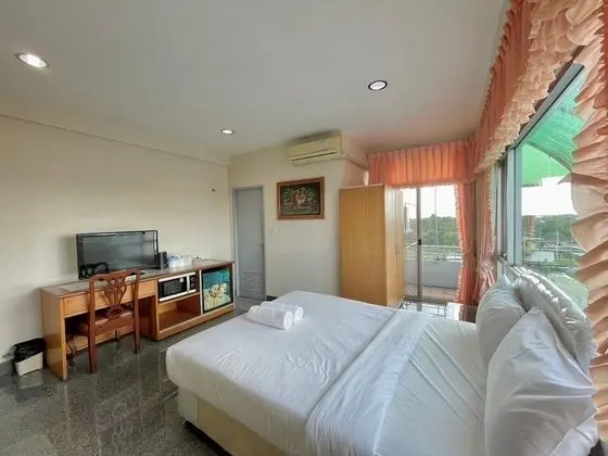 Deluxe Tek Büyük Yataklı Oda, 1 En Büyük (King) Boy Yatak, Küvet