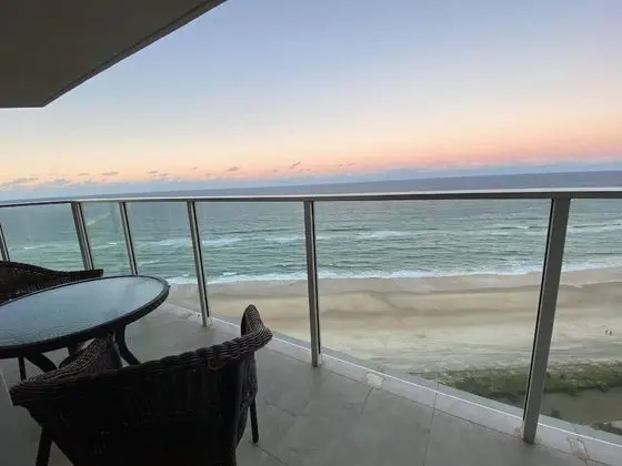 Apart Daire, 2 Yatak Odası (Absolute Beach Front)