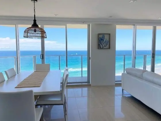 Apart Daire, 3 Yatak Odası (Absolute Beach Front)